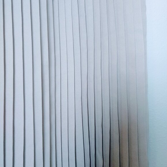 ROOLEE PARTY LACE PLEATED DRESS SIZE S - Picture 11 of 16